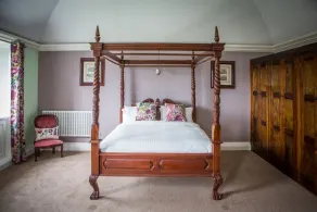A beautiful home set in 11 acres of grounds, overlooking the Mendip Hills. - Image 3