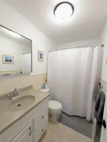 Steps from Cedar Beach ! Tranquil Retreat in the Heart of Wine Country - Image 4