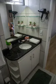 Apt. Cozy, centrally located, and close to the beach - 5 min - Image 4