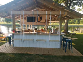 Waterfront Lake House, 20 person Tiki, Outdoor firepit, & Great location! - Image 4