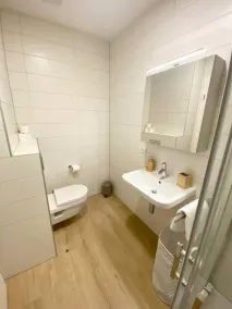 Luxury 2023 Flat in city center. Parking - Image 3