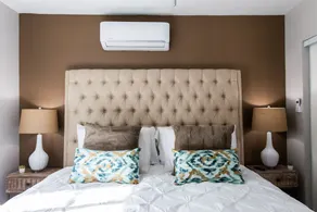 ★MODERN HOME♞⚔♛★ KING BED★ GARAGE PARKING★ WIFI★ 4K TV - Image 4