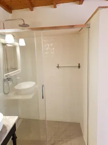 Hus med stor privat pool og have på 3000 m2, gratis højhastigheds WiFi - Image 5