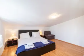 Three bedroom apartment with terrace and sea view Lopar, Rab (A-14070-d) - Image 5