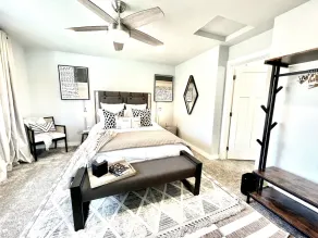 From Sunrise to Sunset - Escape to Loon Lake, Brand-New Stunning Home. Sleeps 12 - Image 4
