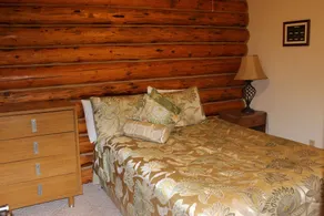 Secluded--On An Acre In The Pines!  A Short Walk To The Fabulous Greer Lakes! - Image 5