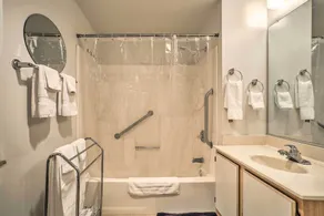 1 Mi to Dtwn Cathedral City: Condo w/ Balcony - Image 4