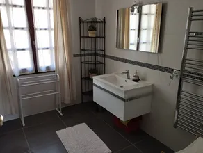 On vacation with the dog? House with enclosed garden in the center of Roquebrun. - Image 2