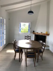 La Maison Bleu - Image 4