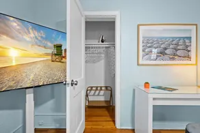 Blue Flamingo Suites - Image 5