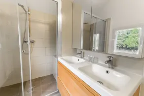 5 bedroom house in Annecy between town and countryside - Image 4