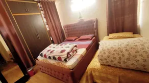 3 BDR Condo With Ample Parking - Image 5