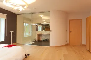 Spectacular designer house, with heated pool, 8 minutes from the beach. - Image 2