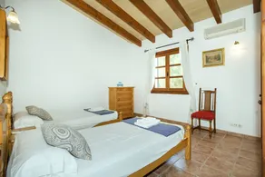 Owl Booking Villa Romeu - 10 Min Walk to the Old Town - Image 4
