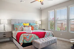 Sunshine Serendipity 4 Bedroom Apts by RedAwning - Image 4