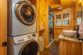 Familienfreundliche Hütte mit Whirlpool, Angelteich & Spielzimmer 45 Min. bis Asheville - Image 3