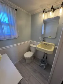 Cozy cottage, steps from the beach. - Image 3
