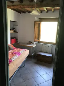 Entire house in a castle village with panoramic views - Image 5