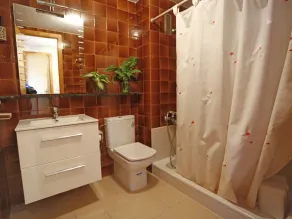 Lovely apartment for 6 guests with WIFI, A/C, TV, terrace and pets allowed - Image 2