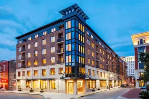 2 Connecting Suites at a 4⭐️ Hotel - Image 3