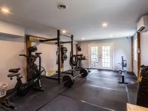 Stylish Suite for 2 - Heart of the Outer Banks - Private Gym and Hot Tub. - Image 2