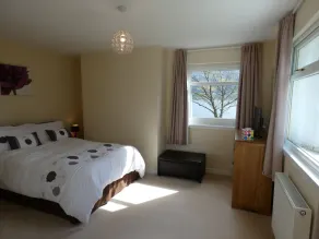 Lochside with beach access uninterrupted views of spectacular Highland Mountains - Image 4