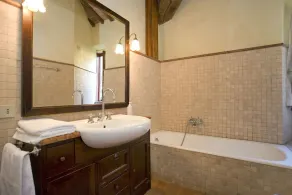 Villa in Sant'andrea In Caprile mit 7 Schlafzimmern 13 Schlafplätzen - Image 3