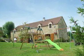 Family Retreat in Thédirac - Image 2