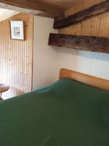 Converted barn in quiet country setting - Image 2