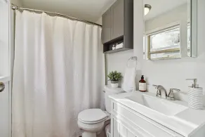 Relaxing Croton lake cottage w/ hot tub - Image 3