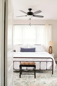 Stylish 2BR Retreat | King Beds & High-Speed WiFi - Image 5