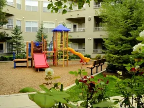 Downtown Condo Near Convention Center (Disability Access) - Image 2