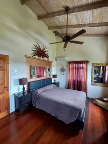 Artist's House With A Breezy Balcony And Whirlpool Tub. - Image 2