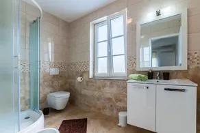 Holiday home for 8 guests with 130m² in Rojnici (60641) - Image 5