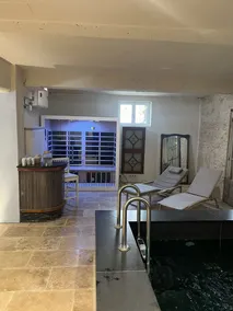 Vivaldi Suite, 2 bedrooms, balcony overlooking Squ - Image 3