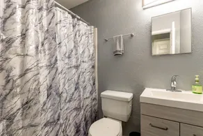 Cozy Raleigh Escape 3BR Outdoor Escape - Image 3