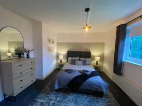 Modern 3 bedroom fully equipt apartment in Hamilton - Image 2