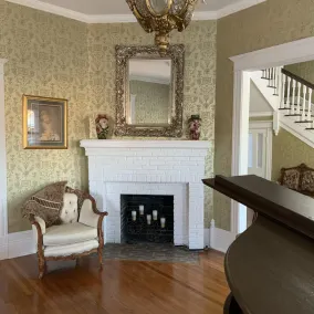 Davis Street Victorian  -  Steps away from Celebration Square ! - Image 2