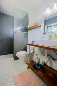 Perfect Old Town Location! Low Fees! Pool Heating Included. Good Vibes! - Image 3