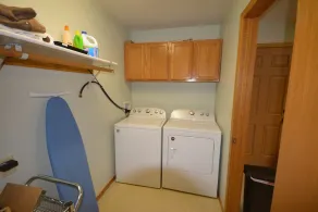Yellowstone River View Condos, 10 min to Yellowstone Park on Historic Ranch - Image 3