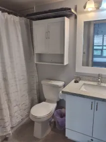 Rare find - 2 bedroom, 2 bathroom condo with great view - Image 4