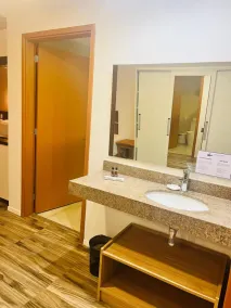 Fradissimo Hotel - Image 3