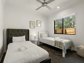 Ideal for Getaway - 3BR home - Image 4