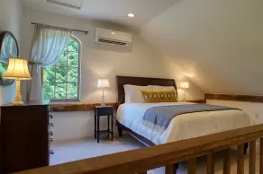 Historic charm, all new amenities at Swallow's Rest: West - Image 5