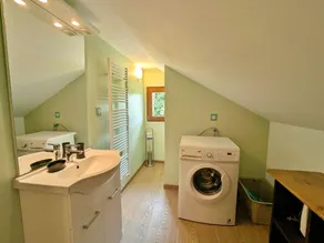 Renovated comfortable house, great view, pets allowed - Image 2