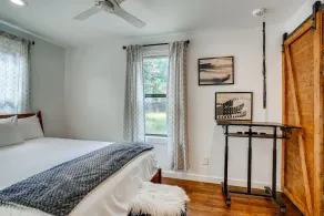 Cheerful & Cozy East Austin Home Close to DT! - Image 5