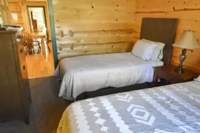 Lake Cabin - Image 5