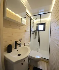 Ahoy Masal Modern retreat - Image 3