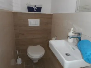 Apartment Vesna with an unforgettable view of the city and the sea - Image 4