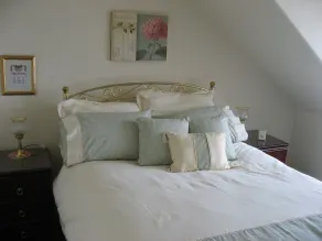 Quality Seaside Apartment short walk to beach. Licence Number AR02446F - Image 4
